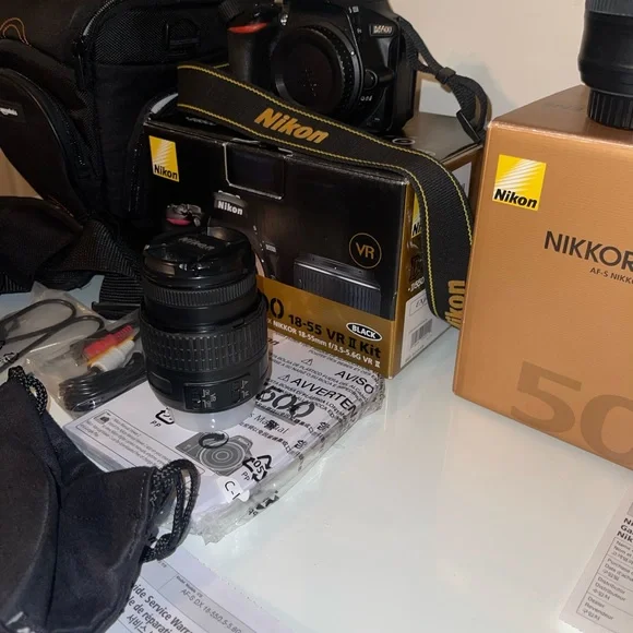 NIKON D5500 DSLR CAMERA KIT DEAL - Picture 7 of 9